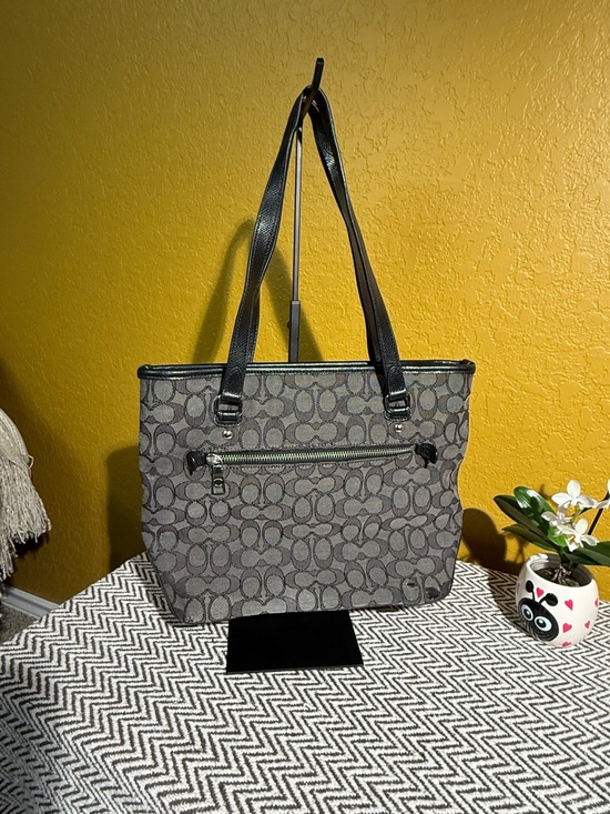 LIVE SHOW ONLY: Coach Signature City Tote (Rehab/Source Project) - Picture 10 of 15